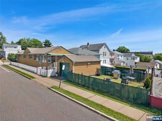 137 Day Street, Clifton, NJ 07011
