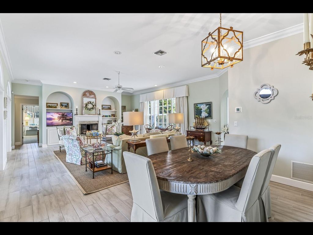 Image 10 of property listing at 252 WATERWAYS AVENUE, Boca Grande, FL 33921