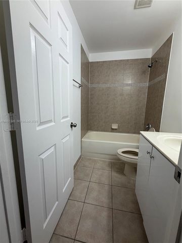 1415 NW 34th Way 1415, Lauderhill, FL 33311