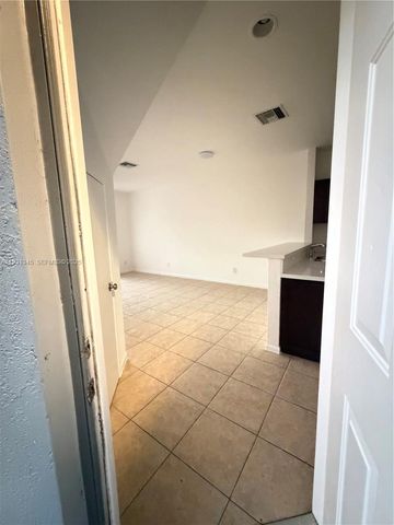 1415 NW 34th Way 1415, Lauderhill, FL 33311