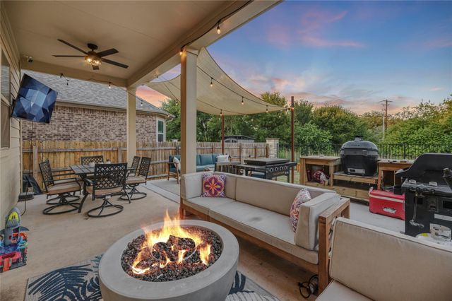12605 Iron Bridge DR, Manchaca, TX 78652