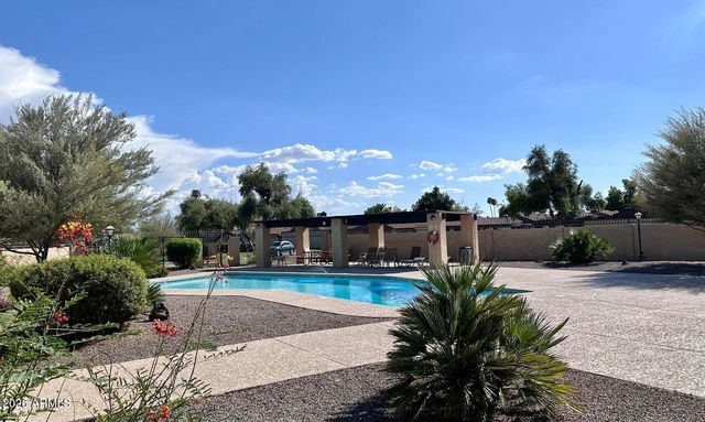 9437 N 51ST Drive, Glendale, AZ 85302