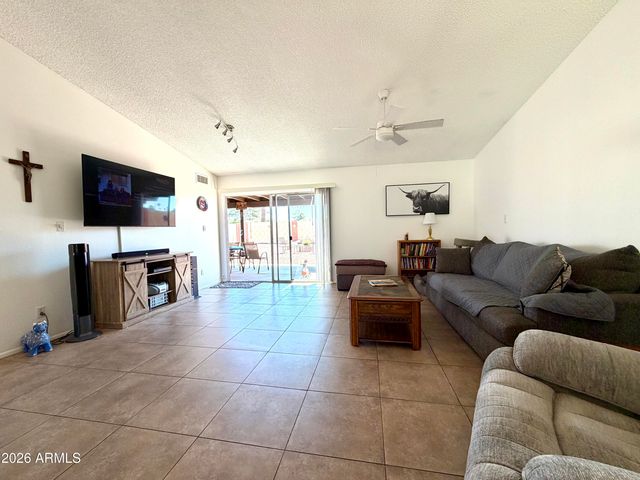 9437 N 51ST Drive, Glendale, AZ 85302