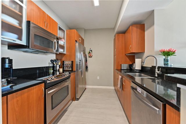 18800 NE 29th Avenue 816, Aventura, FL 33180