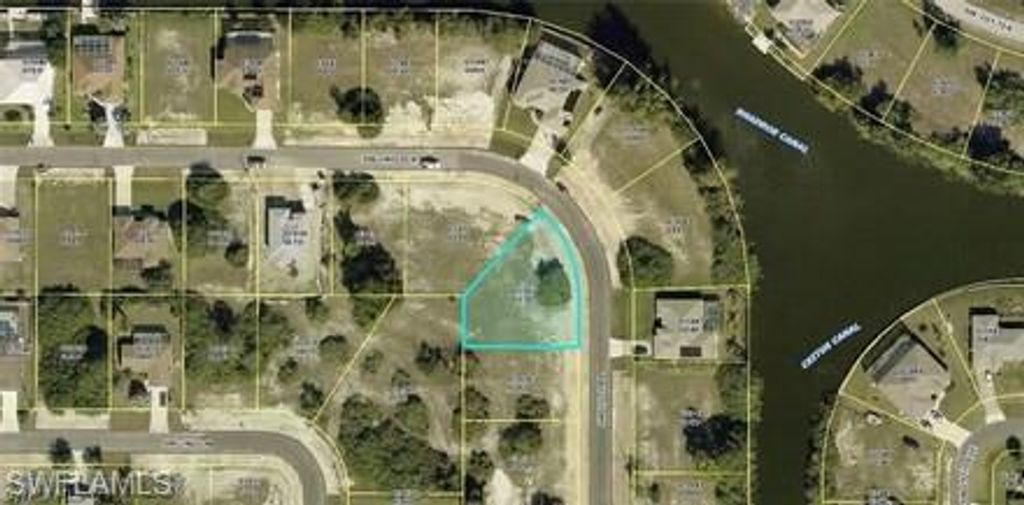 200 SW 26th PL, CAPE CORAL, FL 33991 — photo 2