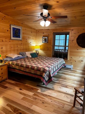 2243 West Lake Road, Poultney, VT 05774