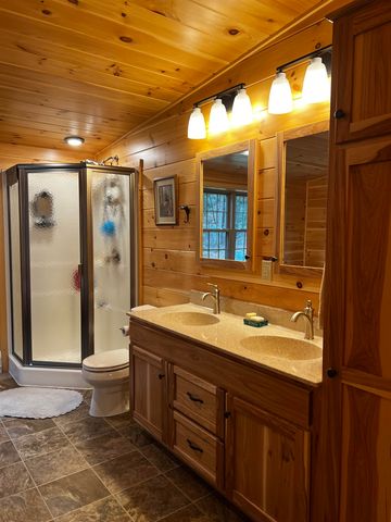 2243 West Lake Road, Poultney, VT 05774