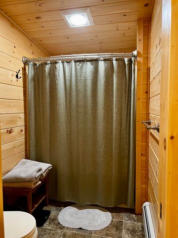 2243 West Lake Road, Poultney, VT 05774