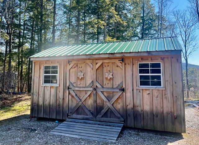 2243 West Lake Road, Poultney, VT 05774