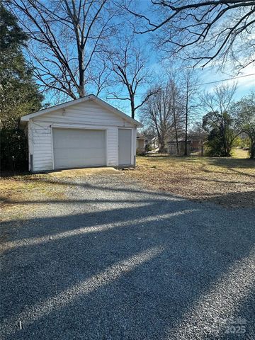 1803 W Main Street, Albemarle, NC 28001