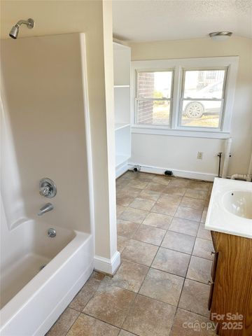 1803 W Main Street, Albemarle, NC 28001