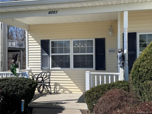 4001 Saint Andrews Avenue 4001, Riverhead, NY 11901