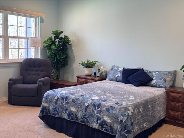 4001 Saint Andrews Avenue 4001, Riverhead, NY 11901