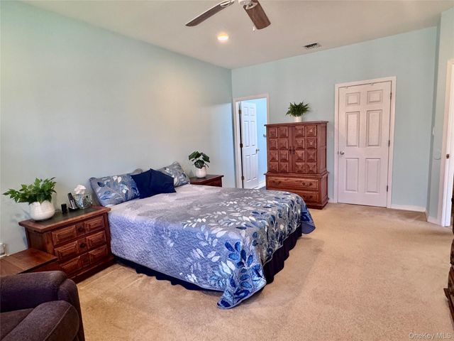 4001 Saint Andrews Avenue 4001, Riverhead, NY 11901