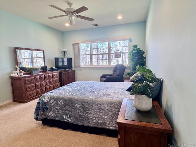 4001 Saint Andrews Avenue 4001, Riverhead, NY 11901