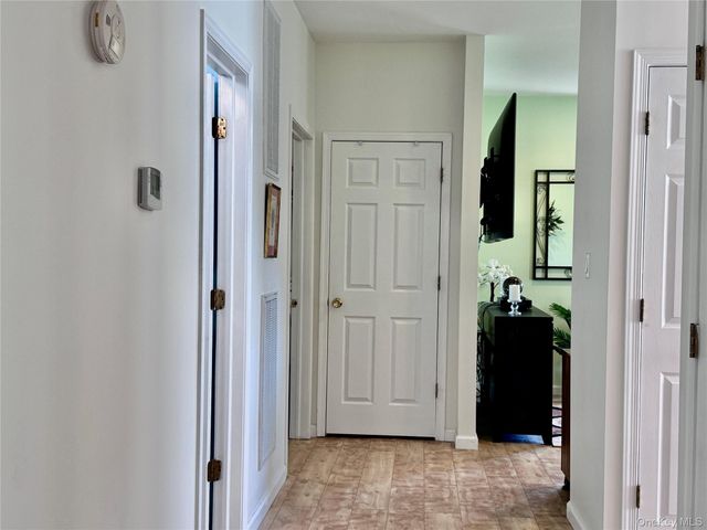 4001 Saint Andrews Avenue 4001, Riverhead, NY 11901