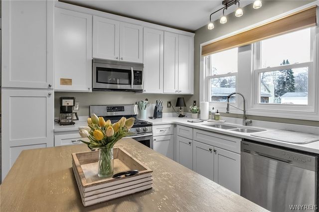 251 Pleasant Avenue, Hamburg, NY 14075