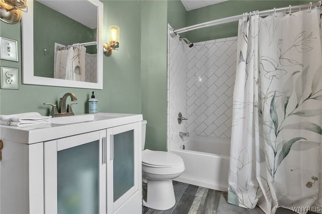 251 Pleasant Avenue, Hamburg, NY 14075