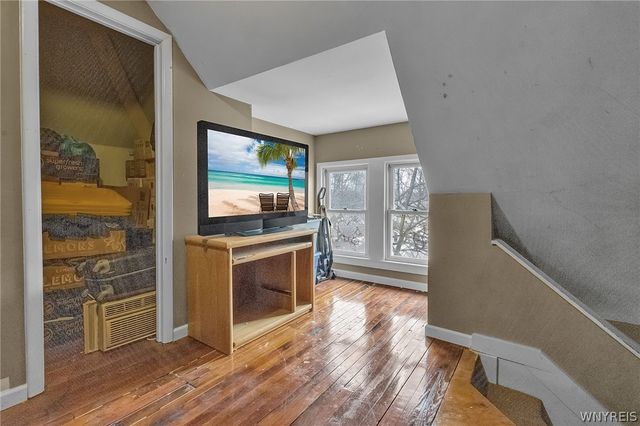 251 Pleasant Avenue, Hamburg, NY 14075