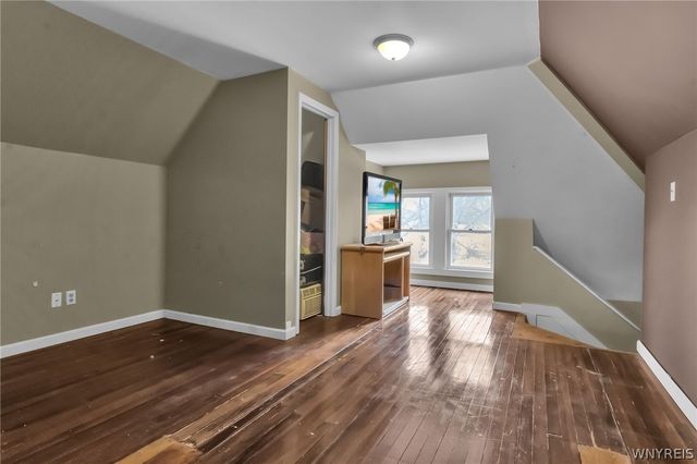 251 Pleasant Avenue, Hamburg, NY 14075