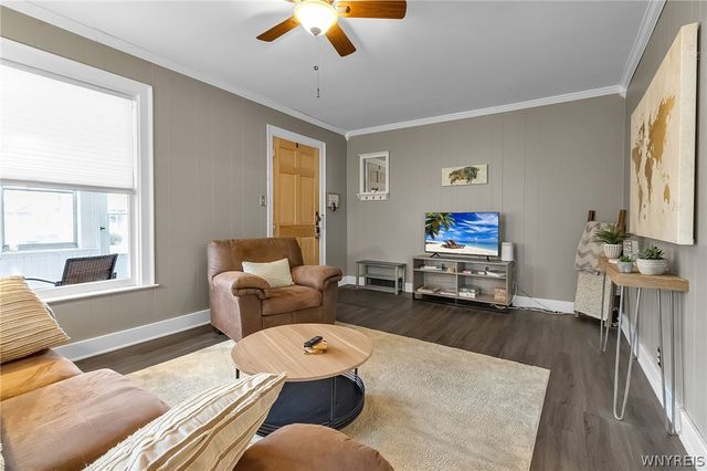 251 Pleasant Avenue, Hamburg, NY 14075