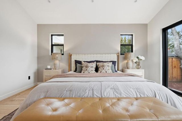 371 E Oakwood Boulevard, Redwood City, CA 94061