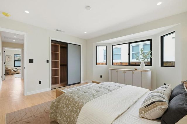 371 E Oakwood Boulevard, Redwood City, CA 94061