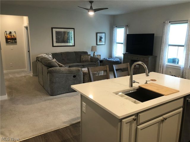 325 Kelley Drive, Macedonia, OH 44056