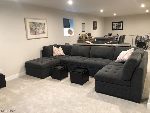 325 Kelley Drive, Macedonia, OH 44056