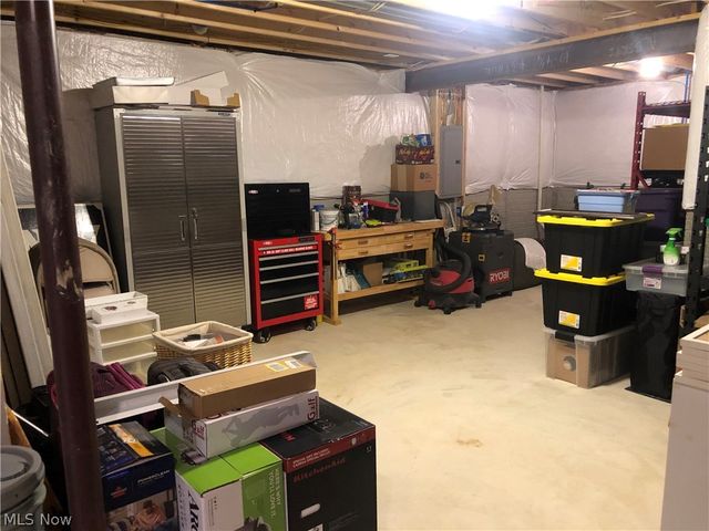 325 Kelley Drive, Macedonia, OH 44056