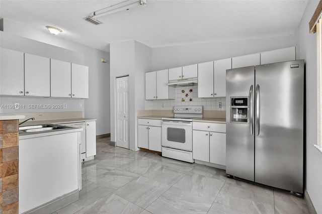 2481 SW 102nd Ave, Miramar, FL 33025