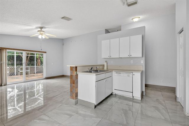 2481 SW 102nd Ave, Miramar, FL 33025