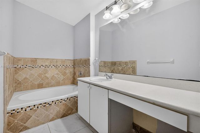 2481 SW 102nd Ave, Miramar, FL 33025