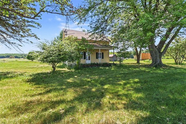 3516 N Ridge Road, Mears, MI 49436