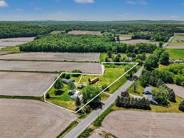 3516 N Ridge Road, Mears, MI 49436