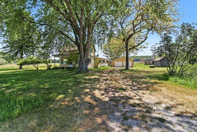 3516 N Ridge Road, Mears, MI 49436