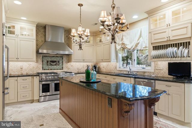 128 INVERNESS DR, Blue Bell, PA 19422