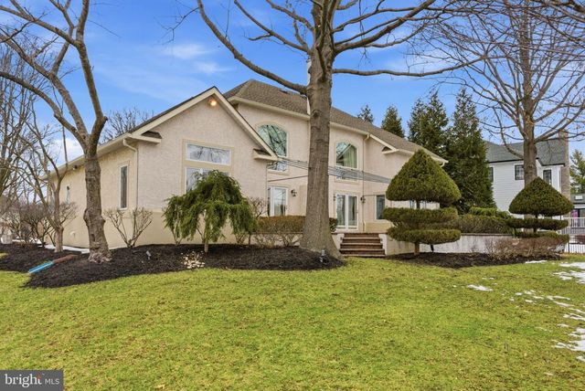 128 INVERNESS DR, Blue Bell, PA 19422