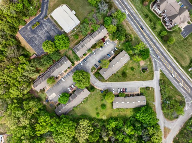 528 Williamsburg Dr, Nashville, TN 37214