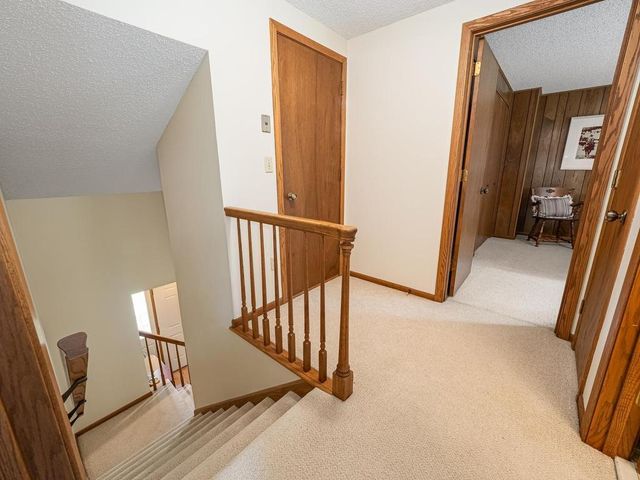 2500 Fernwood Street, Roseville, MN 55113