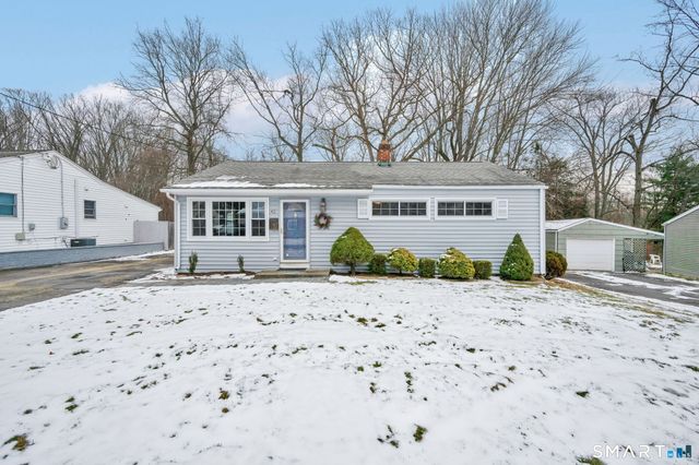 42 Greenwood Street, East Hartford, CT 06118