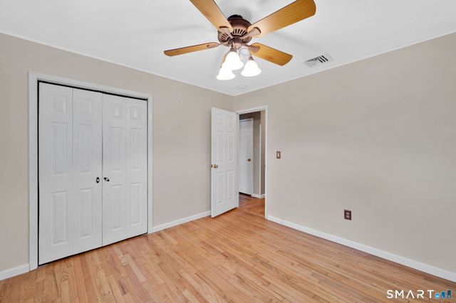 42 Greenwood Street, East Hartford, CT 06118