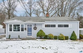 42 Greenwood Street, East Hartford, CT 06118