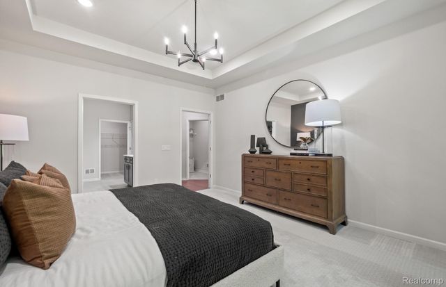 55789 Oak Pointe Drive, Shelby Charter Township, MI 48315