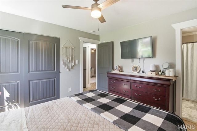 3024 Caroline Street, St Louis, MO 63104