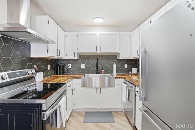 3024 Caroline Street, St Louis, MO 63104