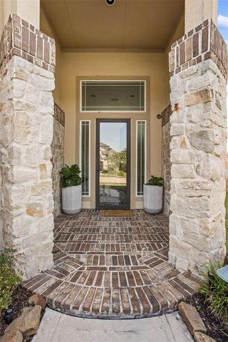 3427 Limestone Sky Court, Houston, TX 77059