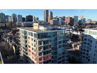 1930 S RIVER Dr W704, Portland, OR 97201