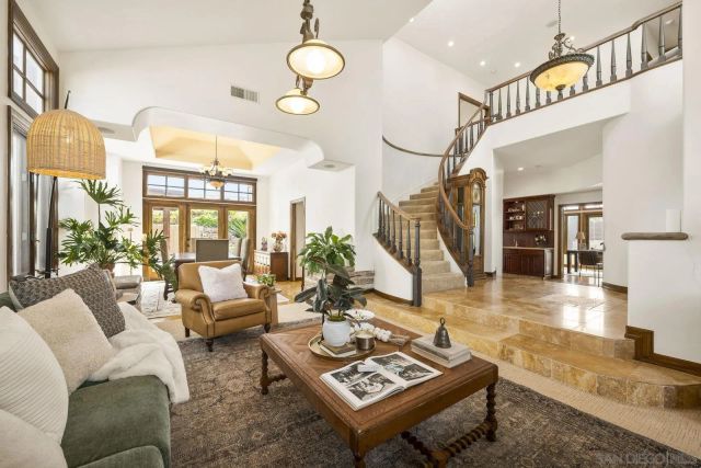 16019 Via Dicha, Rancho Santa Fe, CA 92091