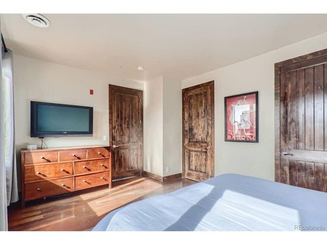 2101 Larimer St 303, Denver, CO 80205